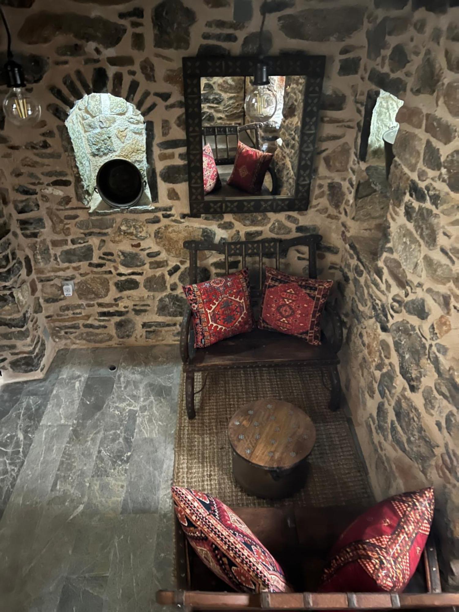 Byzantine Home In The Castle Mestá Eksteriør billede